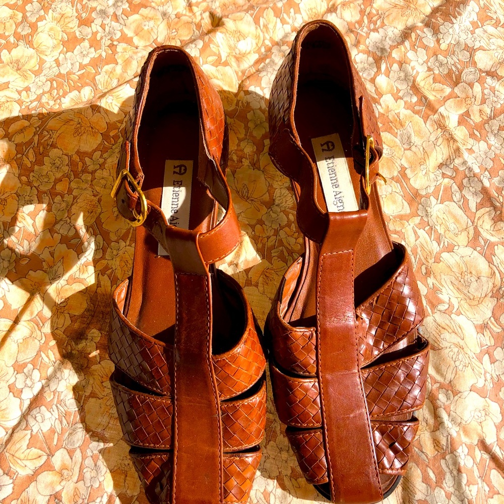 Etienne Aigner Woman’s brown leather shoes